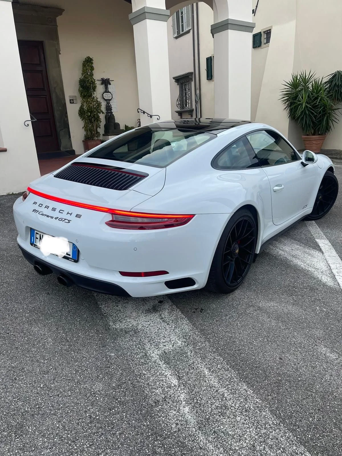 Porsche 911 Coupe 3.0 Carrera 4 GTS auto - foto 2